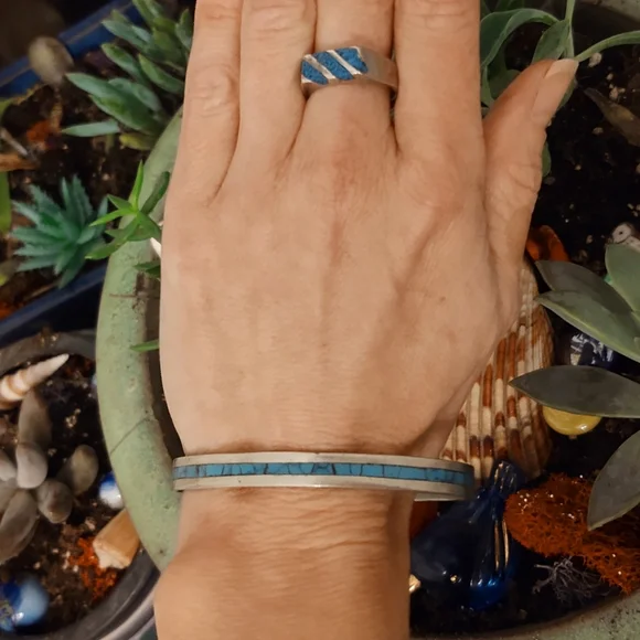 Vintage Mexican Sterling Silver & Turquoise Ring & Bracelet Set - Picture 8 of 11